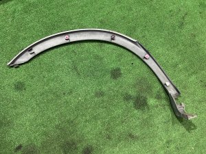 左リアオーバーフェンダー SUBARU LEGACY LANCASTER OEM 91111AE030MQ BHE 2001 SILVER/GREY 1U2