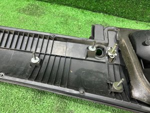 尾门尾灯 Накладка пятой двери SUBARU LEGACY LANCASTER OEM 84251AE060 BHE 2001