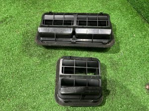 ช่องระบายอากาศตัวถัง 72651AE000 72651AE010 SUBARU LEGACY LANCASTER
