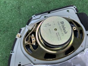 Subwoofer McIntosh SUBARU LEGACY LANCASTER OEM 86301AE220 BHE 2001
