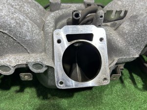 Colector de admisión SUBARU LEGACY LANCASTER OEM 14001AB173 BHE 2001 EZ30 AT