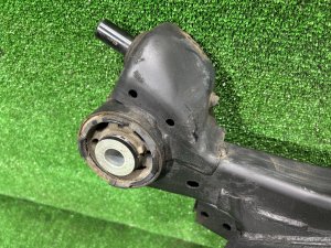 Travesaño trasero SUBARU FORESTER OEM 20152SC010 SH5 2007 EJ205 MT5