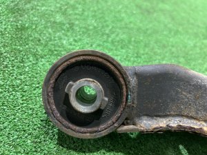 Soporte del diferencial SUBARU FORESTER OEM 41310AG022 SH5 2007 EJ205 MT5