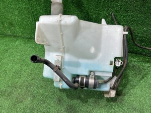 กระปุกน้ำฉีดกระจก SUBARU FORESTER OEM 86631SC010 SH5 2007 EJ205 MT5