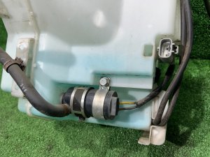 กระปุกน้ำฉีดกระจก SUBARU FORESTER OEM 86631SC010 SH5 2007 EJ205 MT5