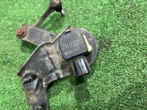 リアヘッドライトレベリングセンサー SUBARU FORESTER OEM 84031FG000 SH5 2007