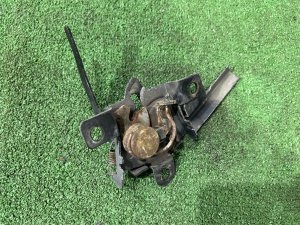 กลอนล็อกฝากระโปรงหน้า SUBARU FORESTER OEM 57310SC000 SH5 2007 GREY 61K