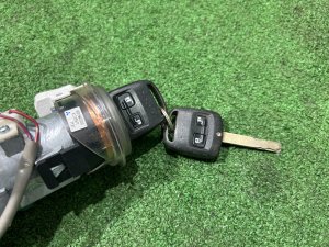 点火锁 Комплект замков SUBARU FORESTER OEM 57491FG040 SH5 2007 GREY 61K