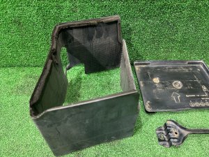 バッテリーステー SUBARU FORESTER OEM 82182AG001 82161AG011 82122AG001 SH5 2007