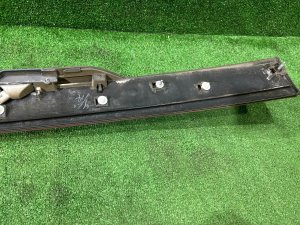 Embellecedor del portón del maletero SUBARU FORESTER OEM 91112SC000EN SH5 2007 GREY 61K