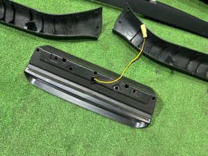 バックドアトリム SUBARU FORESTER OEM 94320SC010JC 94310SC000JC SH5 2007 GREY 61K