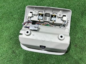 ไฟเพดานหน้า SUBARU FORESTER OEM 92151SC000LO SH5 2007 EJ205 MT5