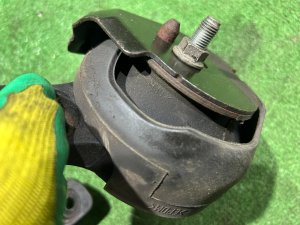 エンジンマウント SUBARU FORESTER OEM 41022FG010 41022FG020 SH5 2007 EJ205 MT5