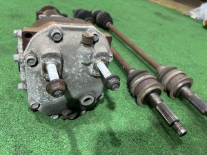 เฟืองท้าย с приводами 4.444 SUBARU FORESTER OEM 27011AB180 SH5 2007 EJ205 MT5