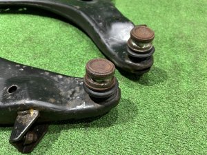 Front control arms SUBARU FORESTER OEM 20202SC000 20202SC010 SH5 2007 EJ205 MT5