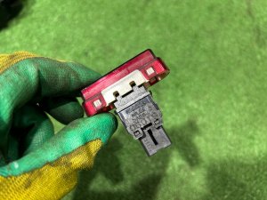 Hazard warning switch SUBARU FORESTER OEM 83037SC000 SH5 2007 EJ205 MT5