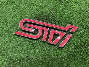 โลโก้ STI SUBARU FORESTER OEM 93073FG270 SH5 GRB GVB SG9 SG5 SH9 2007 GREY 61K