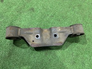 Apoio do diferencial SUBARU LEGACY LANCASTER OEM 41310AE020 BHE BH9 BH5 BE5 BE9 BEE 2002 EZ30 AT