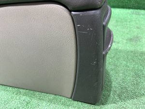 手套箱与扶手 КОЖА SUBARU LEGACY LANCASTER OEM 92111AE010AD BHE BH9 BH5 2002 SILVER/GREY 1U2