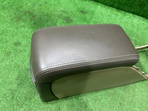 手套箱与扶手 КОЖА SUBARU LEGACY LANCASTER OEM 92111AE010AD BHE BH9 BH5 2002 SILVER/GREY 1U2