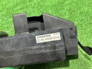 Fuse box SUBARU LEGACY LANCASTER OEM 82231AE060 BHE 2002 EZ30 AT