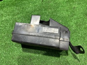 Fuse box SUBARU LEGACY LANCASTER OEM 82231AE060 BHE 2002 EZ30 AT
