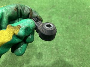 Knock sensor SUBARU LEGACY LANCASTER OEM 22060AA081 BHE 2002 EZ30 AT