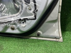 Right front door SUBARU LEGACY LANCASTER OEM 60009AE040 BHE BH9 2002 SILVER/GREY 1U2