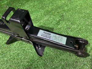 千斤顶 высокий SUBARU LEGACY LANCASTER OEM 97030AC061 BHE 2002
