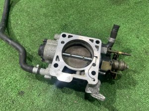 Cuerpo de mariposa SUBARU LEGACY LANCASTER OEM 16114AA961 BHE 2002 EZ30 AT