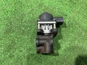 EGRバルブ SUBARU LEGACY LANCASTER OEM 14710AA640 BHE 2002 EZ30 AT