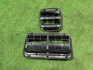 ช่องระบายอากาศตัวถัง SUBARU LEGACY LANCASTER OEM 72651AE000 72651AE010 BHE 2002 SILVER/GREY 1U2