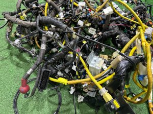 ชุดสายไฟ SUBARU LEGACY LANCASTER OEM 81200AE770 81401AE905 81501AE700 BHE 2002 EZ30 AT