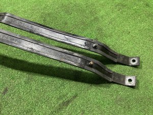 Correas del depósito de combustible SUBARU LEGACY LANCASTER OEM 42017AE010 42017AE000 BH9 BHE BH6 2002 EZ30 AT