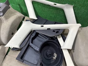 Boot trim SUBARU LEGACY LANCASTER OEM 94047AE020AD 94047AE030AD 95066AE030GG 95066AE020GG BHE BH9 2002 SILVER/GREY 1U2