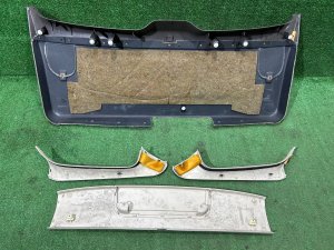 แผงบุประตูท้าย SUBARU LEGACY LANCASTER OEM 94352AE000GF 94320AE011AD 94310AE000GF 94310AE020GF BHE 2002 SILVER/GREY 1U2