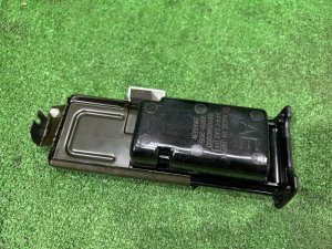 Cinzeiro SUBARU LEGACY LANCASTER OEM 66160AE000 BHE 2002 SILVER/GREY 1U2