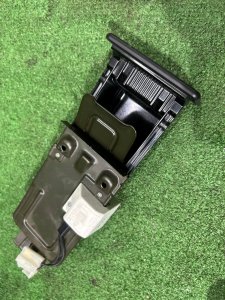 Cinzeiro SUBARU LEGACY LANCASTER OEM 66160AE000 BHE 2002 SILVER/GREY 1U2