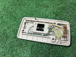 ไฟเพดานกลาง SUBARU LEGACY LANCASTER OEM 84601AE000GF BHE 2002 EZ30 AT