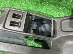 杯架 SUBARU LEGACY LANCASTER OEM 92132AE000DG 66150AE020DG BHE BH9 BH5 2002 SILVER/GREY 1U2