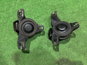 Engine mounts 41022AE100 41022AE110 SUBARU LEGACY LANCASTER