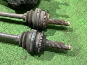 Diferencial с приводами G/R=4.111 LSD SUBARU LEGACY LANCASTER OEM 27011AA730 BHE BH9 BH5 BE5 BE9 BEE 2002 EZ30 AT