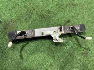 Puxador da porta da bagageira SUBARU LEGACY LANCASTER OEM 62150AA211 84301AC030 BHE 2002 SILVER/GREY 1U2