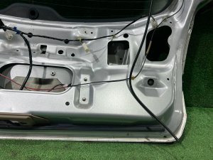 バックドアガラス SUBARU LEGACY LANCASTER OEM 63011AE020 BHE 2002
