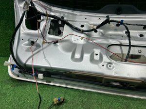 バックドアガラス SUBARU LEGACY LANCASTER OEM 63011AE020 BHE 2002