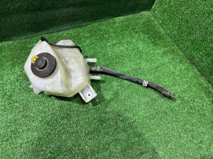 กระปุกน้ำมันเบรก 4722047050 TOYOTA PRIUS