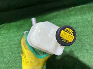 Бачок инвертора TOYOTA PRIUS OEM G92A047010 ZVW30 2012 2ZRFXE