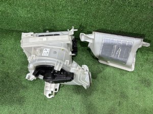 Blower motor TOYOTA PRIUS OEM 87010-47120 ZVW30 2012 2ZRFXE
