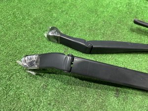 ใบปัดน้ำฝน TOYOTA PRIUS OEM 85211-47090 85221-47080 ZVW30 2012