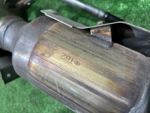 แคทาลิติก TOYOTA PRIUS OEM 1741037310 ZVW30 2012 2ZRFXE
